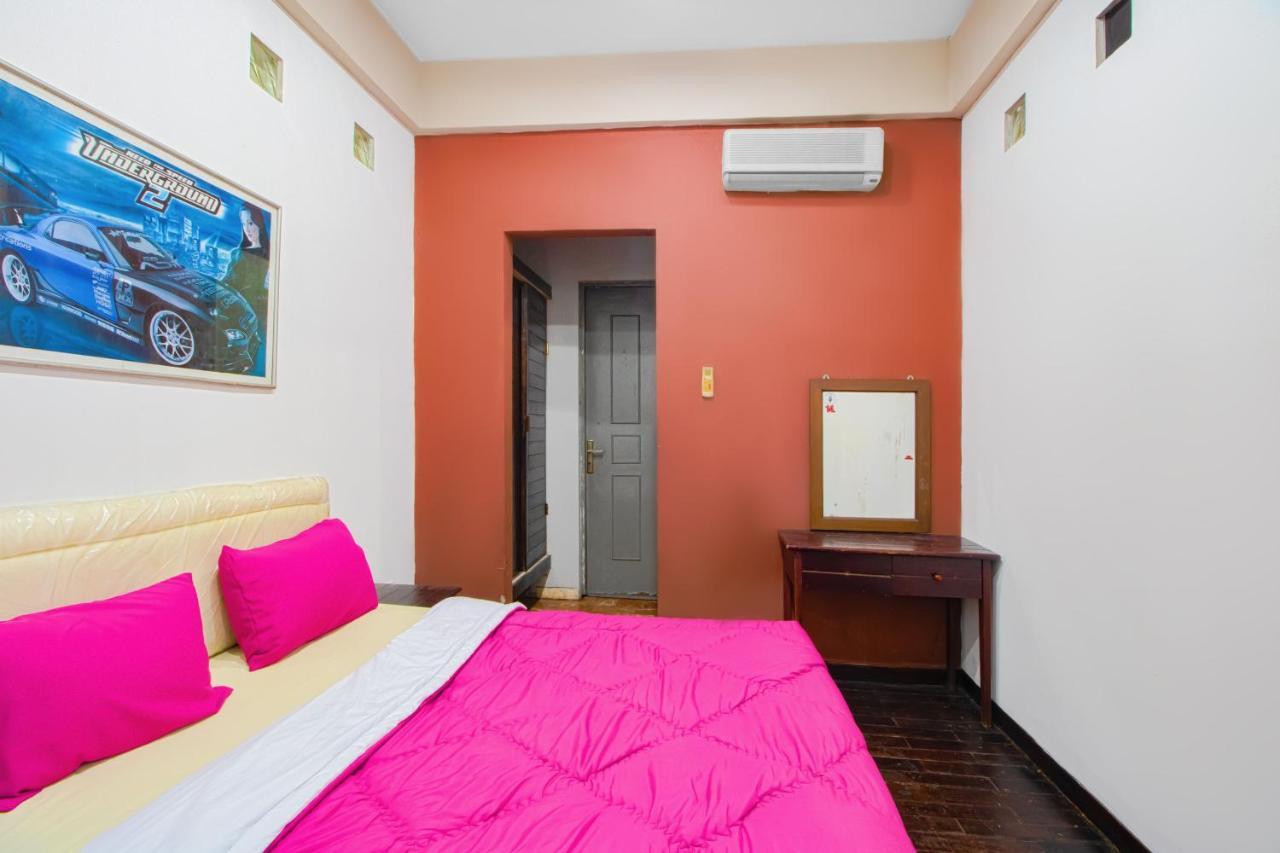 Tobana House Bintaro Hotel Jakarta Exterior foto